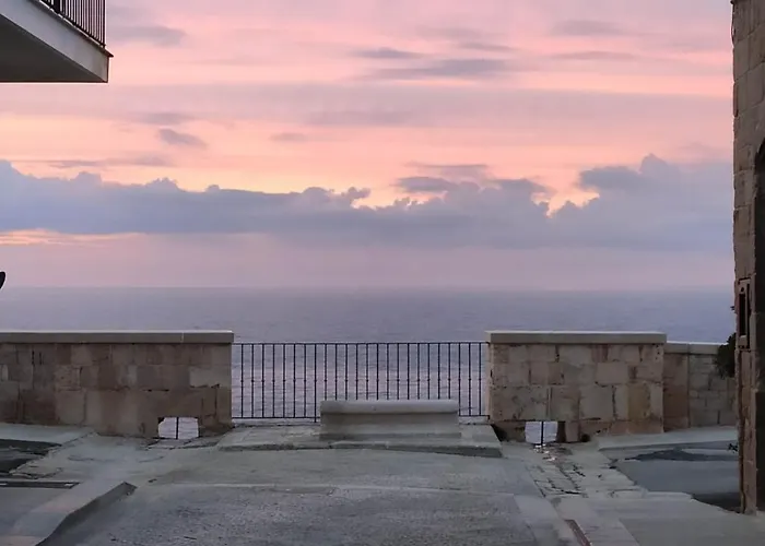 アパート Casa Marianna Short Lets ポリニャーノ・ア・マーレ