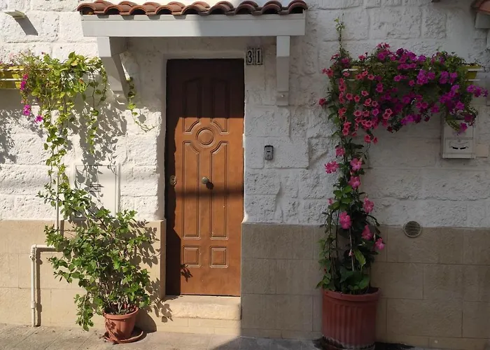 Casa Marianna Short Lets アパート